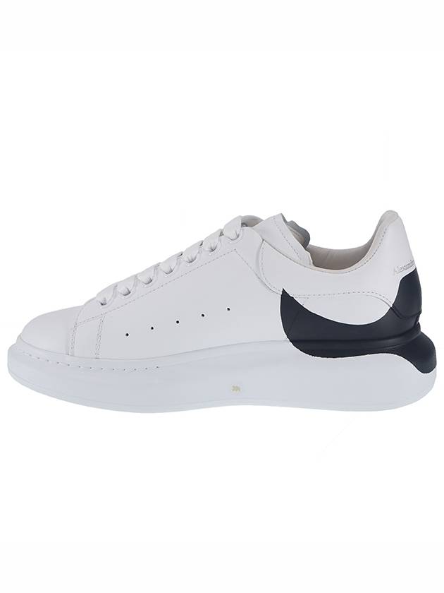 Men's Black Painting Oversole Low Top Sneakers White - ALEXANDER MCQUEEN - BALAAN 4