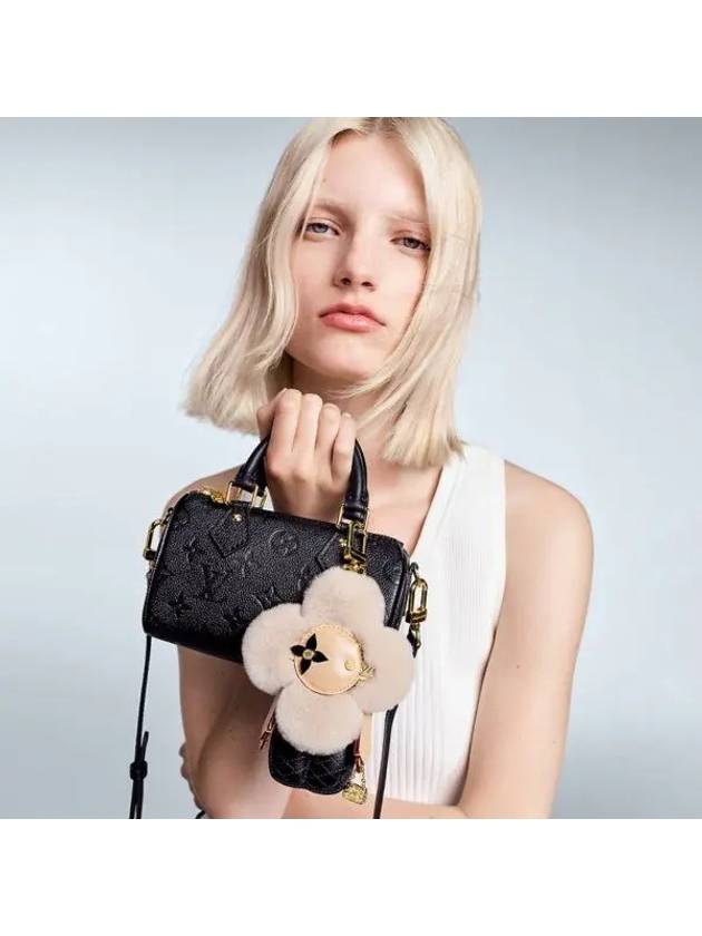 Keyring Key Holder Vivienne Fashionista Bag Charm Accessories M01738 - LOUIS VUITTON - BALAAN 1