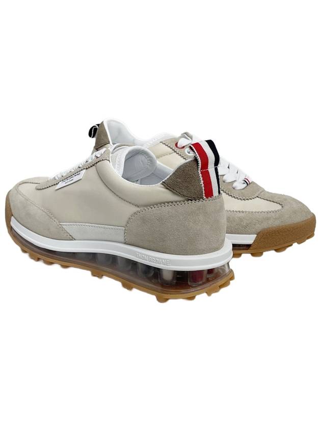 23FW Tech Runner Airsole Women’s Sneakers FFD120A 215 - THOM BROWNE - BALAAN 3