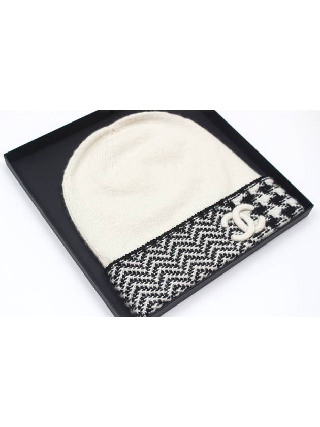 Hound Check CC Logo Cashmere Ivory Beanie AA8624 - CHANEL - BALAAN 3