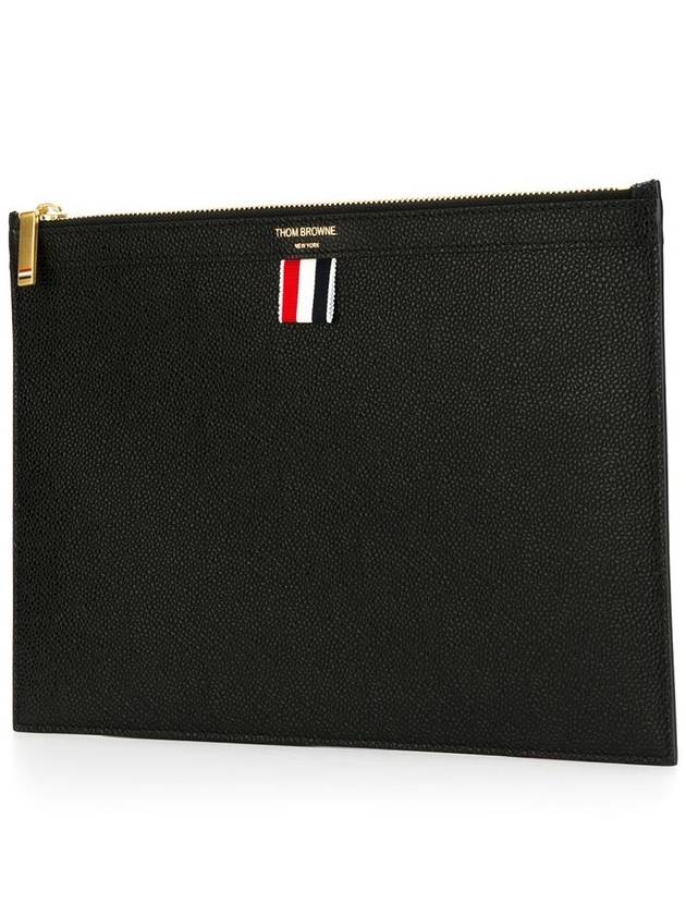 Pebble Grain Three Stripes Zipper Small Clutch Bag Black - THOM BROWNE - BALAAN 3