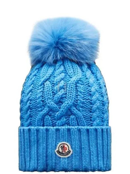 104224 Pom Beanie 3B00018 M1127 704 - MONCLER - BALAAN 1