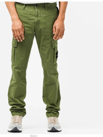 Men's Wappen Patch Slim Cargo Straight Pants Khaki - STONE ISLAND - BALAAN 2