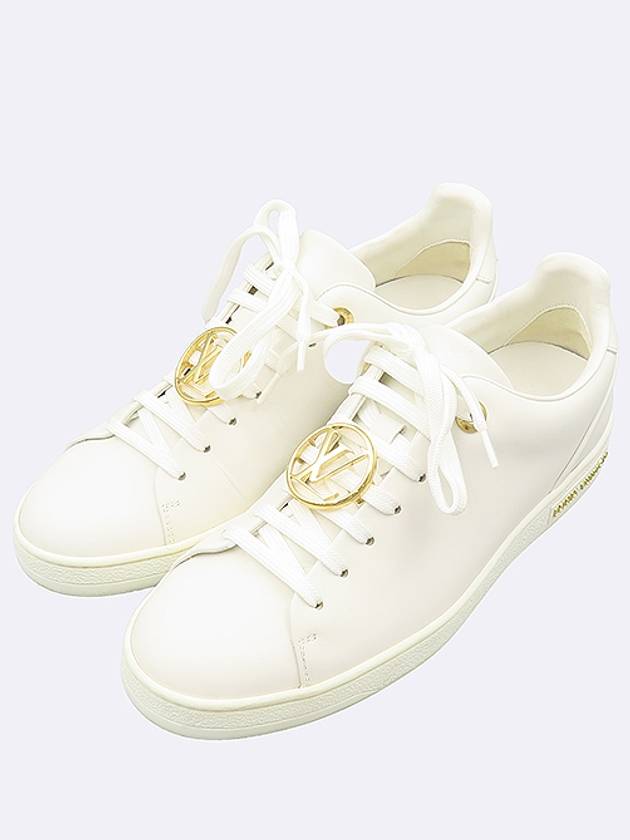 Louis Vuitton 1A2XOM White Color Leather Gold Plated LV Circle Front Row Women s Sneakers 35 - LOUIS VUITTON - BALAAN 4