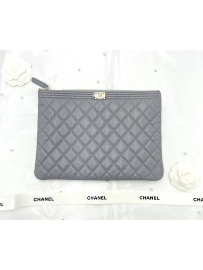 Boy Clutch Caviar Gray Medium Gold A84406 - CHANEL - BALAAN 2