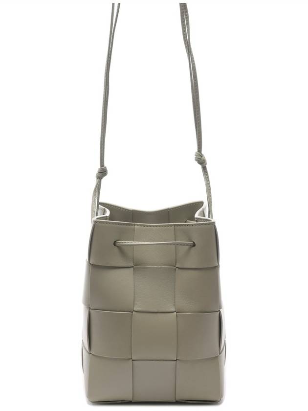 Intrecciato Cassette Small Bucket Bag Travertine - BOTTEGA VENETA - BALAAN 5