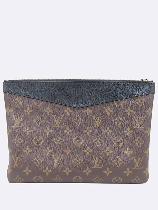 M62048 Monogram Canvas Daily Pouch and Clutch - LOUIS VUITTON - BALAAN 4