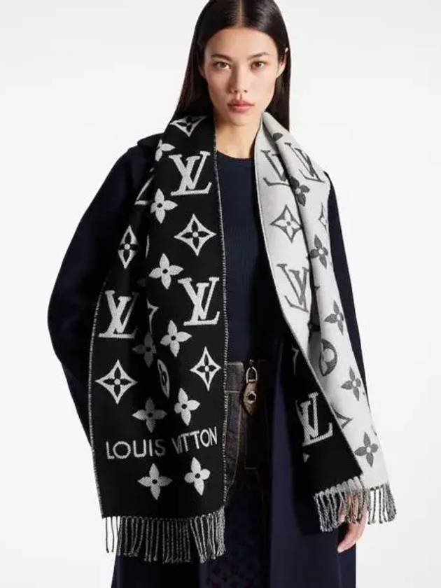 LV Essential Scarf Black - LOUIS VUITTON - BALAAN 2