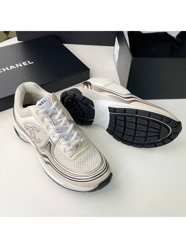 Women CC Logo Fabric Laminated Low Top Sneakers Silver Ivory - CHANEL - BALAAN 3