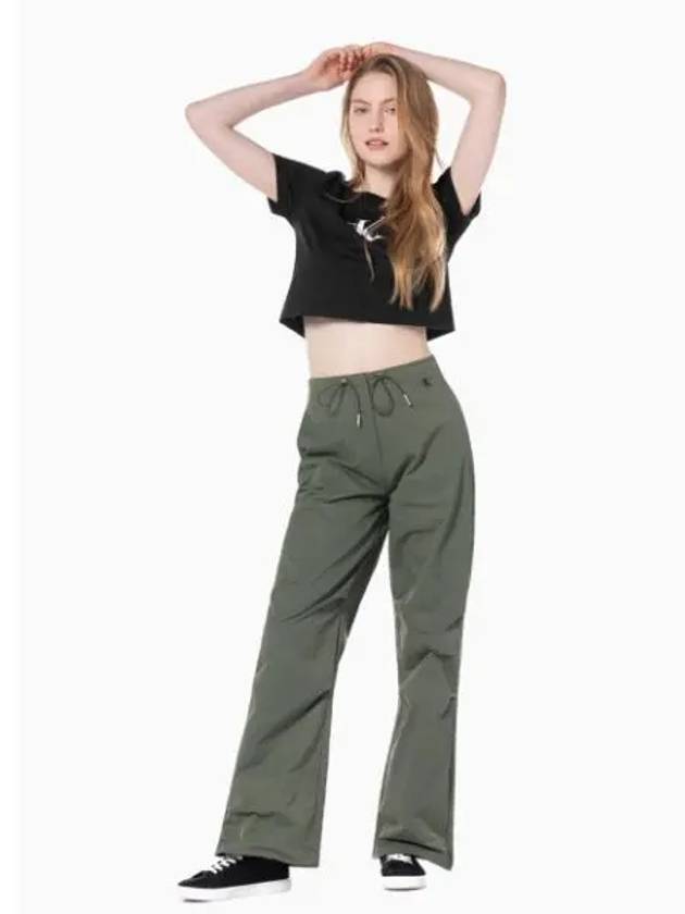 JEANS Women s Olive Relaxed Fit Parachute Pants J222609 LDY - CALVIN KLEIN - BALAAN 2