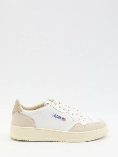 Women's Medalist Leather Low Top Sneakers White Beige - AUTRY - BALAAN 2