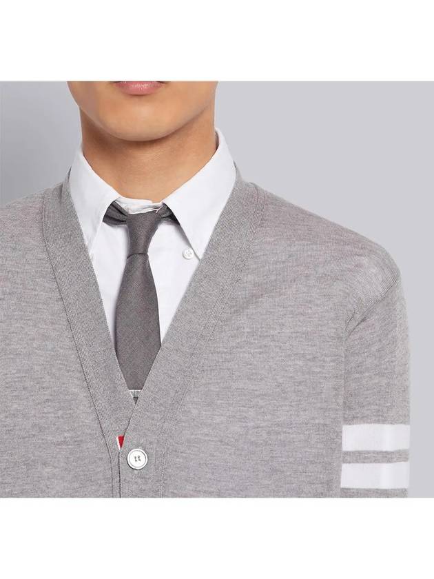 Men's Sustainable Classic Diagonal Wool Cardigan Pale Grey - THOM BROWNE - BALAAN 6