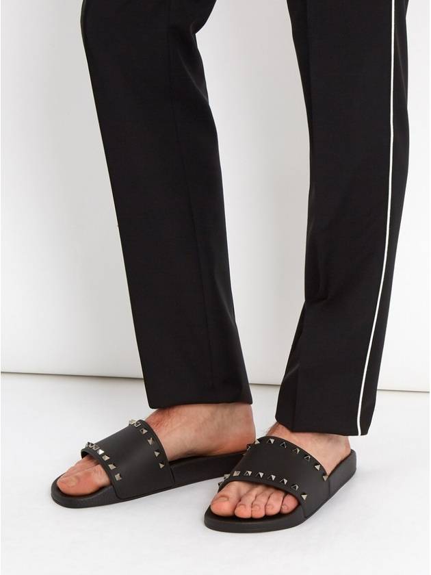 Rockstud Slippers Black - VALENTINO - BALAAN.