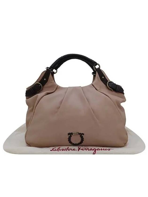 Ferragamo 21 CO99 Beige Leather Gancini Decorated Weaving Handle Solder Bag - SALVATORE FERRAGAMO - BALAAN 1