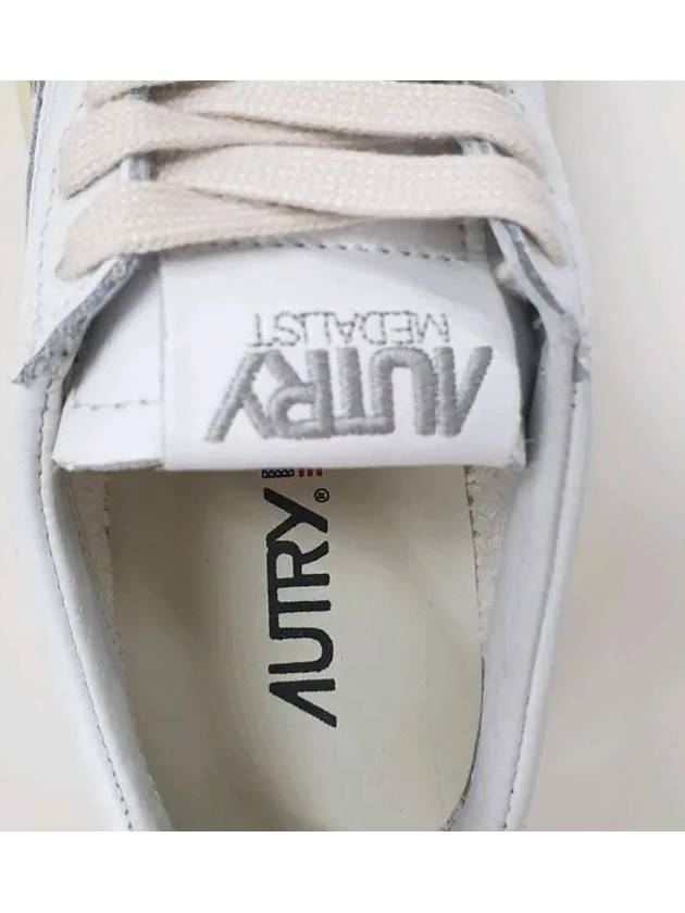 Medalist Pink Tab Leather Low Top Sneakers White - AUTRY - BALAAN 8