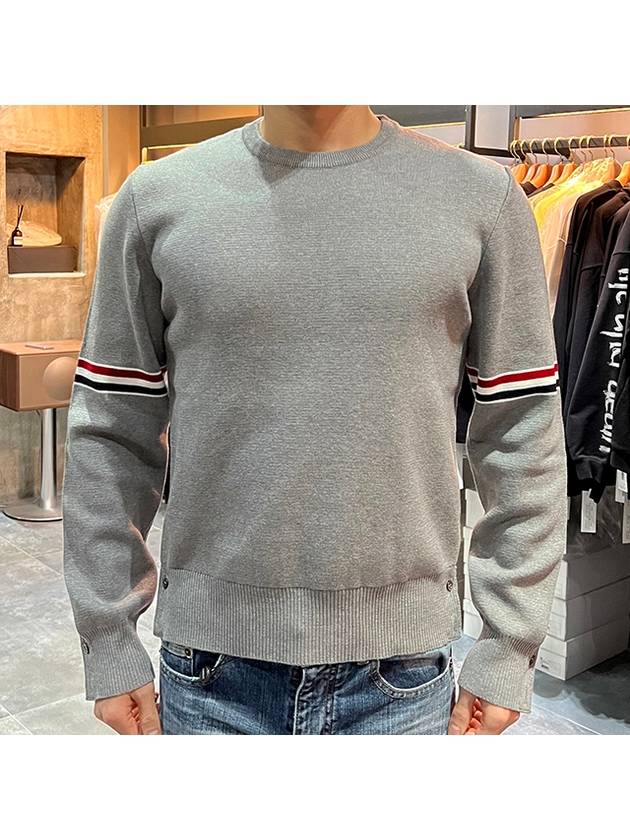 Men's Milan Stitch Armband Crew Neck Knit Top Light Grey - THOM BROWNE - BALAAN 3