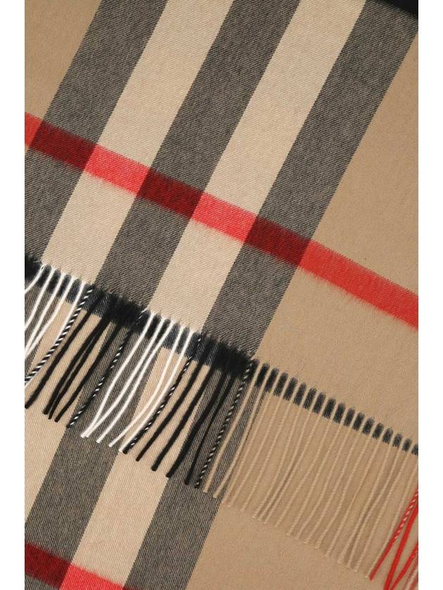 Vintage Check Cashmere Muffler - BURBERRY - BALAAN 3