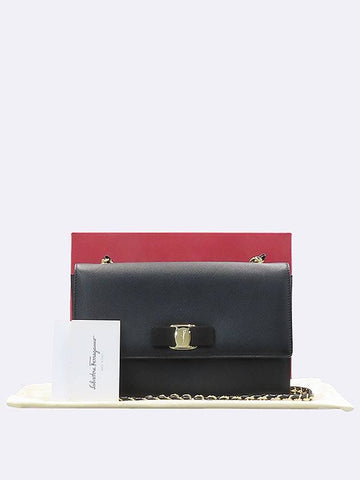 Ferragamo 21 E480 Black Color Saffiano Barazini Gold Metal Chain Cross Bag - SALVATORE FERRAGAMO - BALAAN 1