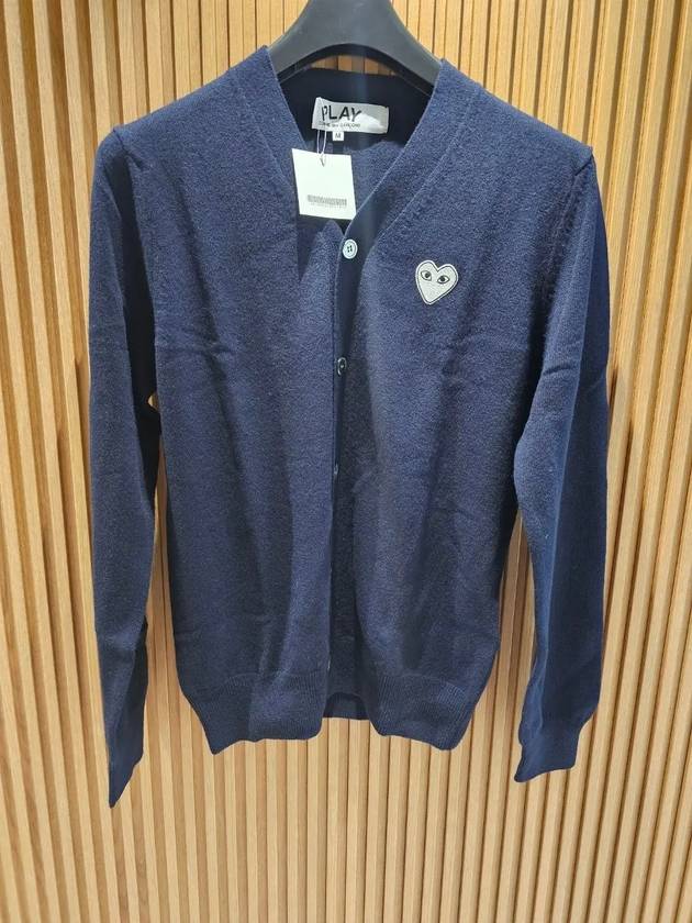 White Heart Waffen V-neck Cardigan Navy - COMME DES GARCONS PLAY - BALAAN 3