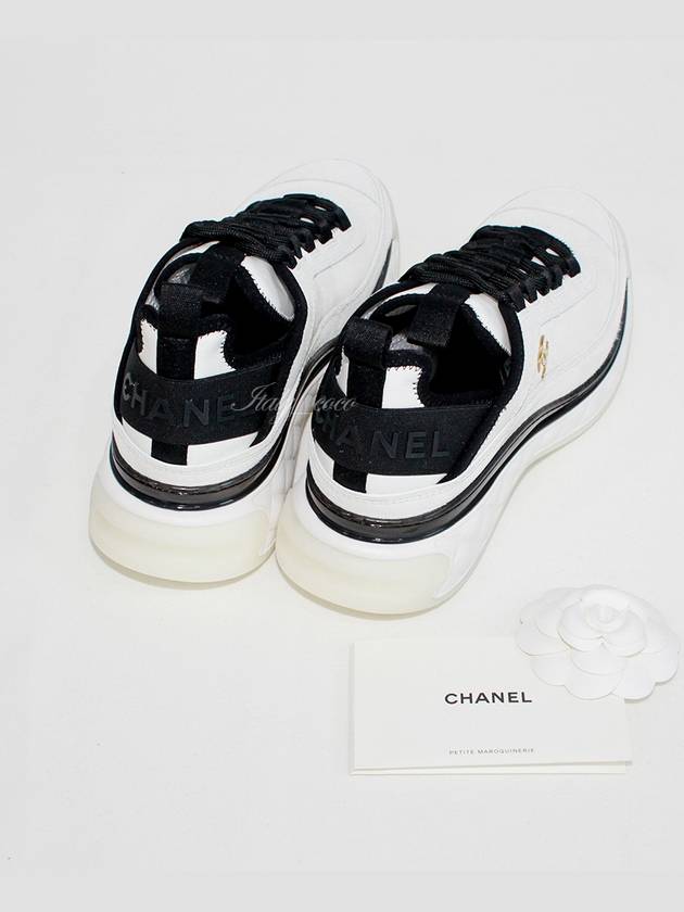 Logo Mixed Fibers Suede Low Top Sneakers White - CHANEL - BALAAN 6