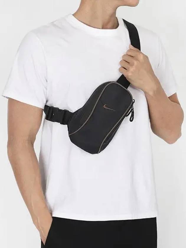 NSW Essential Cross Bag Black - NIKE - BALAAN 2