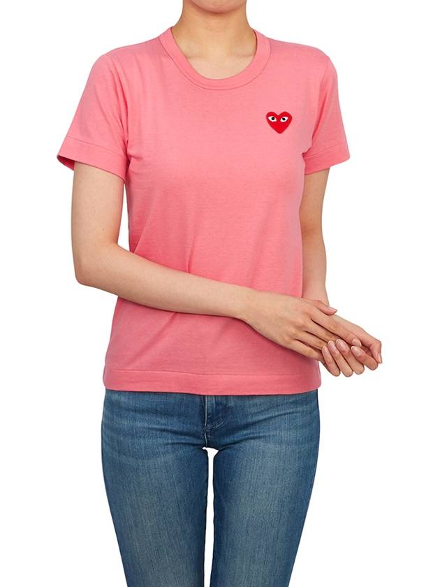 Women's Small Red Heart Wappen Short Sleeve T-Shirt P1 T271 3 Pink - COMME DES GARCONS PLAY - BALAAN 5