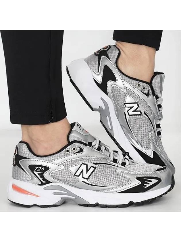 725v1 Low Top Sneakers Metallic Silver - NEW BALANCE - BALAAN 2