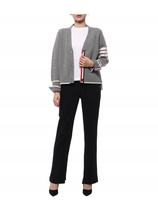 Women's Fine Merino Jersey Sailboat 4 Bar Boxy V Neck Cardigan Light Grey - THOM BROWNE - BALAAN 4