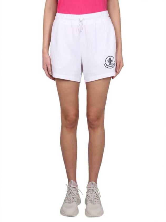 Short Pants 8H0002089A0X033 White - MONCLER - BALAAN 1