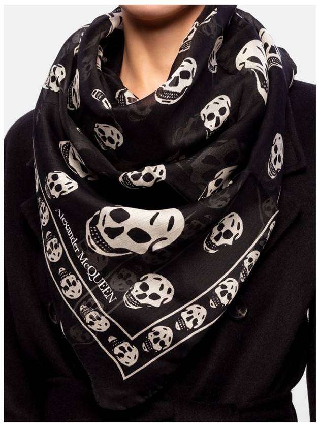 Skull Print Silk Scarf Black - ALEXANDER MCQUEEN - BALAAN 6