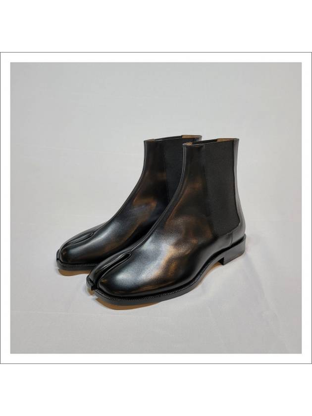 Tabi Chelsea Boots Black - MAISON MARGIELA - BALAAN.