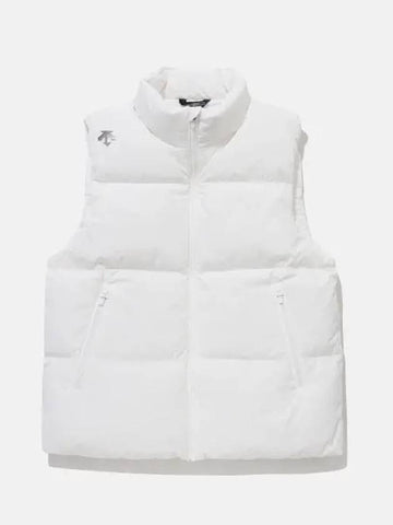 Seunghyeop Lee wearing Essential Puffer Down Vest White SP323UDV91 - DESCENTE - BALAAN 1