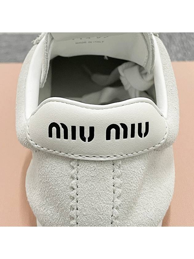 Women s Logo Suede Leather Sneakers White 5E114E 054 F0009 - MIU MIU - BALAAN 8