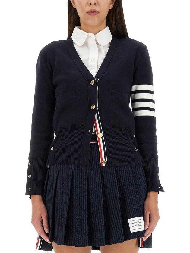 CARDIGAN CON SCOLLO A V - THOM BROWNE - BALAAN 9