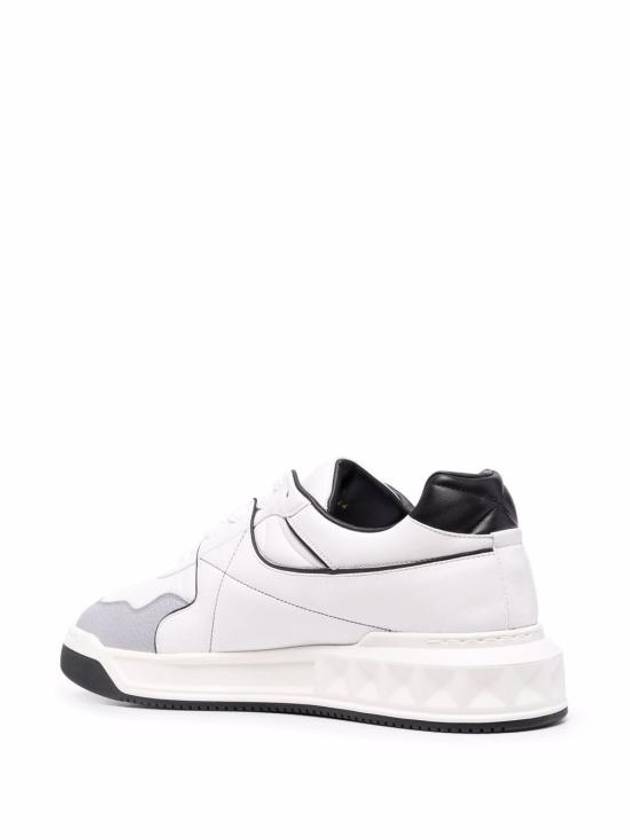 Stud Low Top Sneakers White - VALENTINO - BALAAN 3