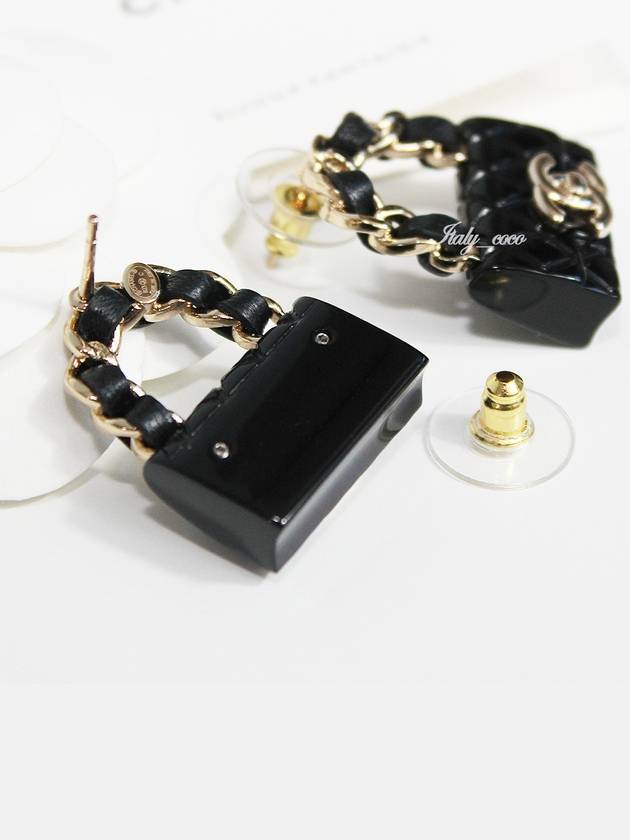 Metal Resin Quilted Turnlock Chain Bag Earrings Gold Black - CHANEL - BALAAN 9