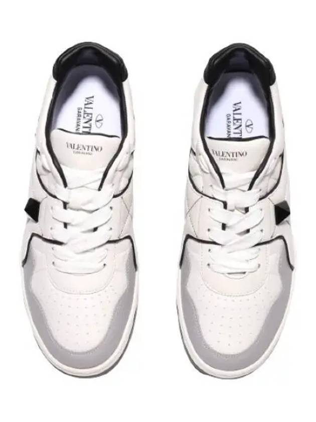 One Stud Leather Low Top Sneakers White - VALENTINO - BALAAN 2