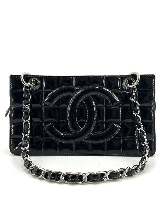 Chocolate bar patent mini chain shoulder bag - CHANEL - BALAAN 1