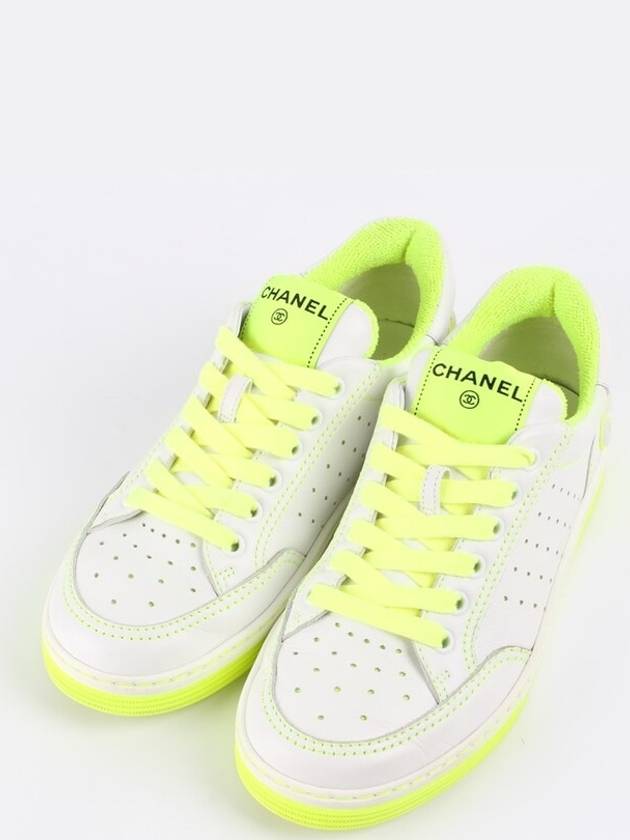 Back logo yellow sneakers 36 5 235 - CHANEL - BALAAN 1