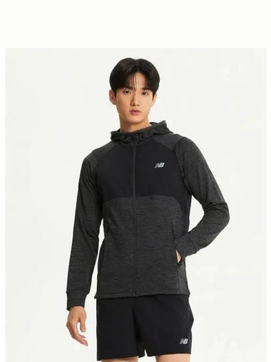 NBMDE4P031 MEN Heat Grid Hooded Zip Up BLACK - NEW BALANCE - BALAAN 1