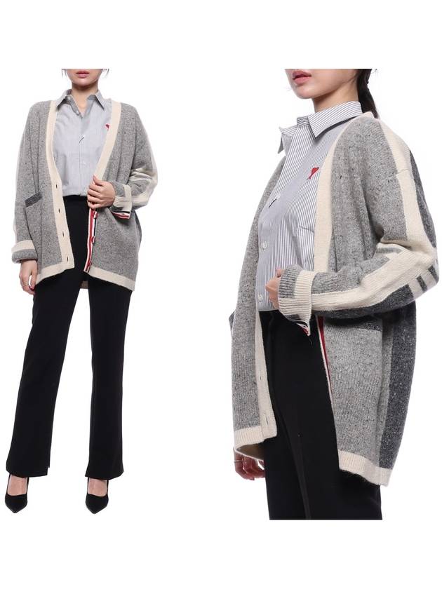 Women's Donegal Contrast Framing 4 Bar Oversized V-neck Cardigan Tonal Gray - THOM BROWNE - BALAAN.