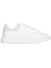 Men's Oversole Gray Crocodile Tab Low Top Sneakers White - ALEXANDER MCQUEEN - BALAAN.