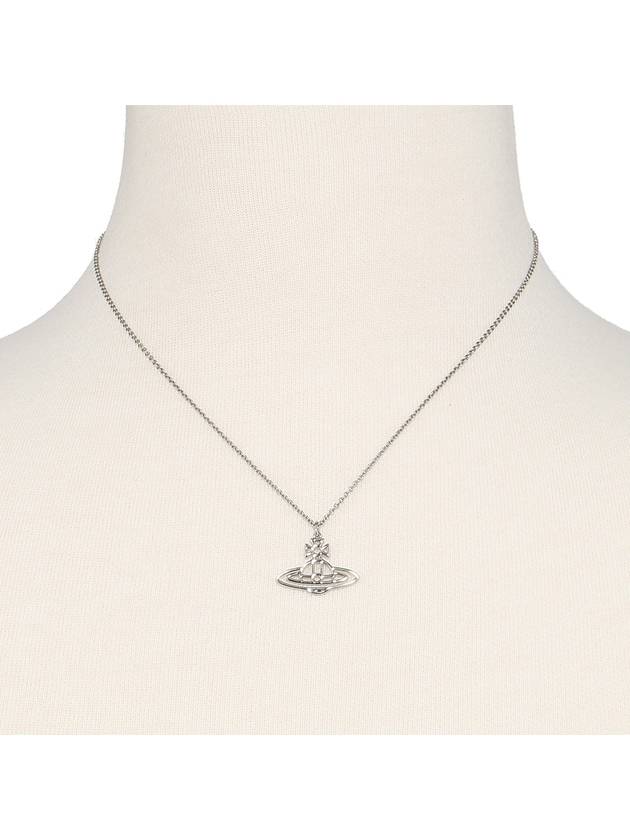 Women's Thin Line Short Flat ORB Pendant Necklace Silver - VIVIENNE WESTWOOD - BALAAN 3