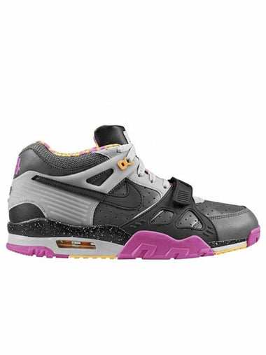 01682933001Surprise Release Limited EditionAir Trainer 3 Premium QSHorse Racing - NIKE - BALAAN 1