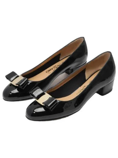 Ferragamo Vara pumps - SALVATORE FERRAGAMO - BALAAN 1