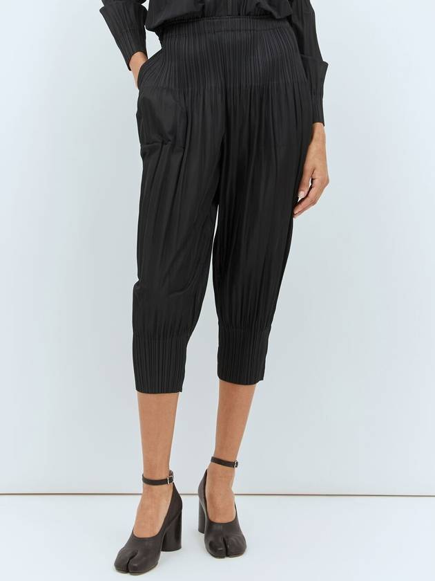 Fluffy Basic Crop Pants Dark Grey - ISSEY MIYAKE - BALAAN 2