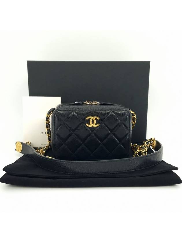 Caviar small camera bag - CHANEL - BALAAN 10