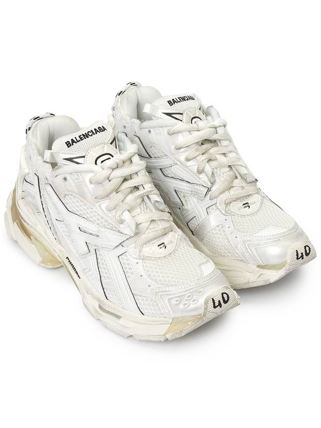 Runner Low Top Sneakers White - BALENCIAGA - BALAAN 4