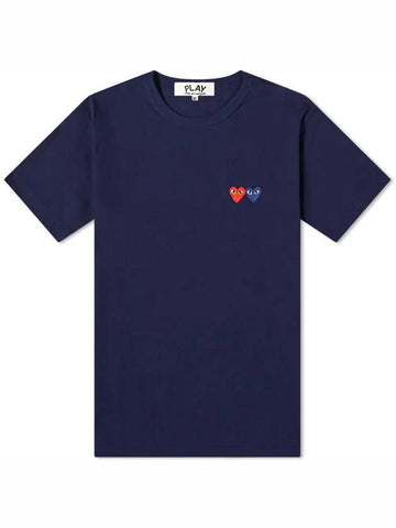 Play Men's Double Heart Wappen Short Sleeve T-Shirt Navy P1 T226 2 - COMME DES GARCONS - BALAAN 1