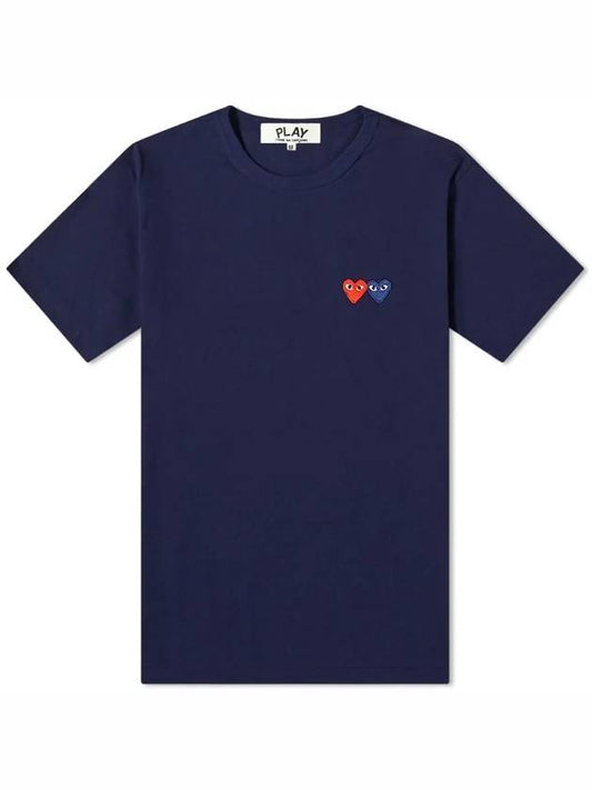 Play Men's Double Heart Wappen Short Sleeve T-Shirt Navy P1 T226 2 - COMME DES GARCONS - BALAAN 1